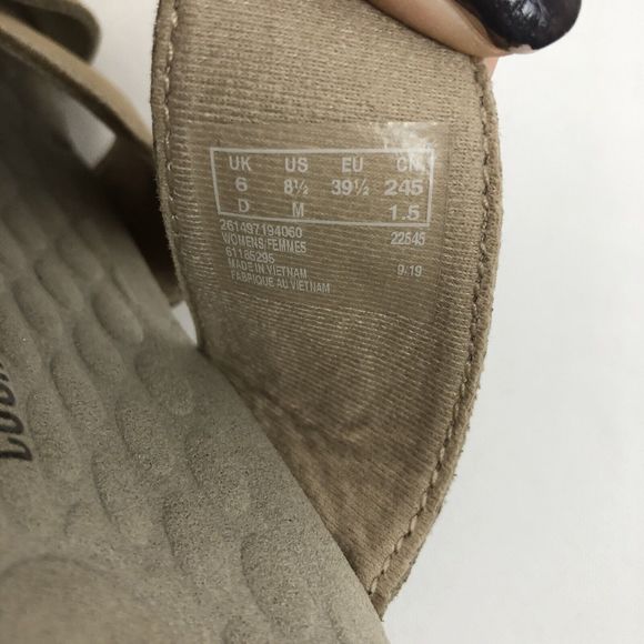 Clarks Ultimate Comfort Womens Size 8.5 M Slip On Tan Beige Sandals - Picture 8 of 9